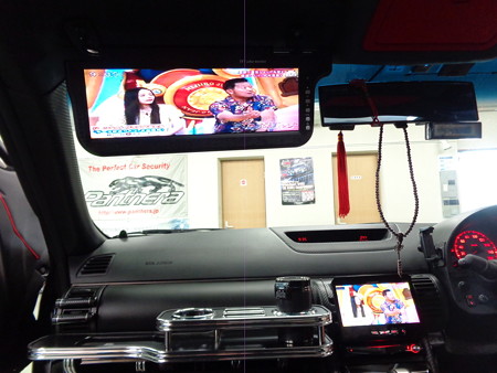 スカイラインＶ３５クーペ　東京都　バイザーモニター取付