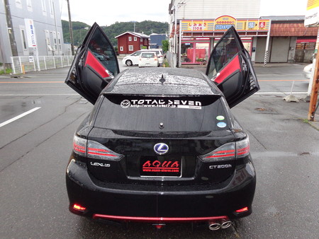レクサスＣＴ２００ｈ　山梨県　ガルウイング取付　リア