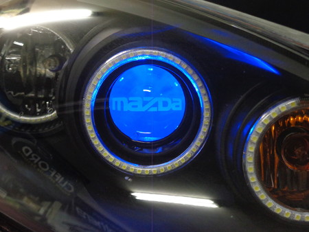 デミオ　埼玉県　プロジェクターＬＥＤ加工　マツダ加工(3)