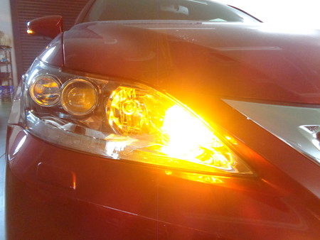 レクサスＣＴ２００ｈ　愛知県　ウインカーＬＥＤ交換