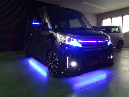 スペーシア　福井県　アンダーネオン取付６