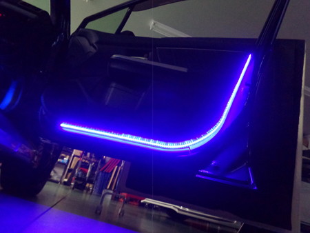 レヴォーグ　埼玉県　ドアＬＥＤ取付２