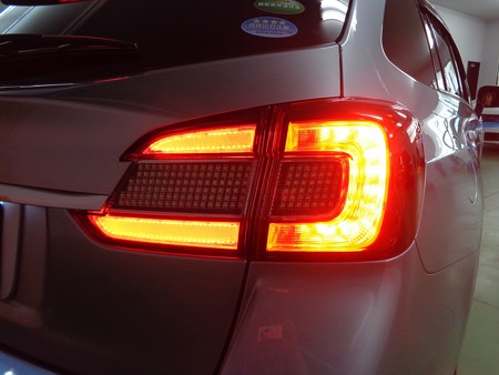 レヴォーグ　テールＬＥＤバージョン３取付　ブレーキ