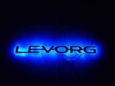 レヴォーグ　リアエンブレムＬＥＤ　レヴォーグ