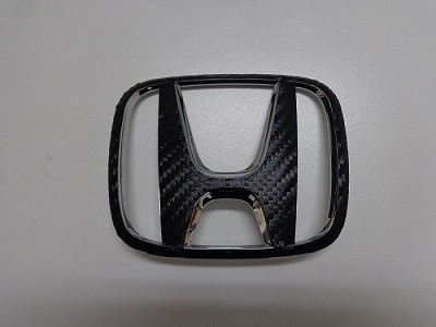 Ｓ６６０　エンブレムカーボンシート加工