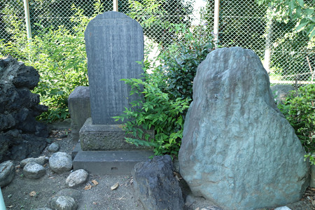 神流川古戦場跡碑 (1)