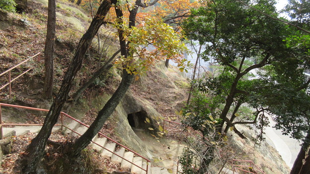 吉見百穴（埼玉県比企郡吉見町）