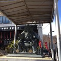 Photos: 信玄館（甲州市小屋敷）武田信玄公像