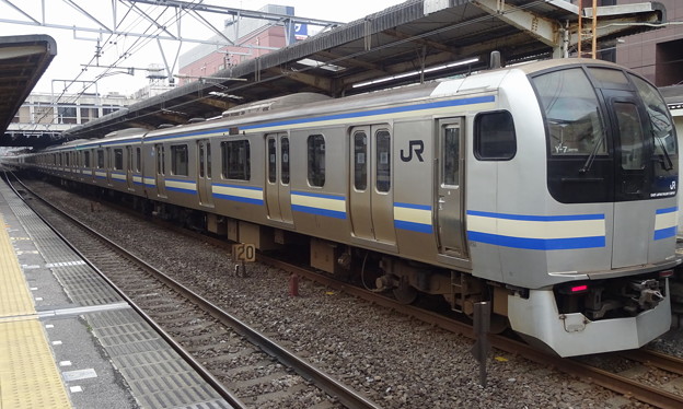 JR東日本横浜支社E217系(津田沼駅にて/日本ﾀﾞｰﾋﾞｰ前日)