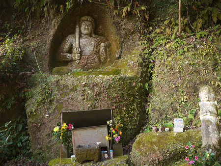 臼杵石仏手前 磨崖仏・不動明王(2)