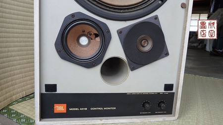 jbl02