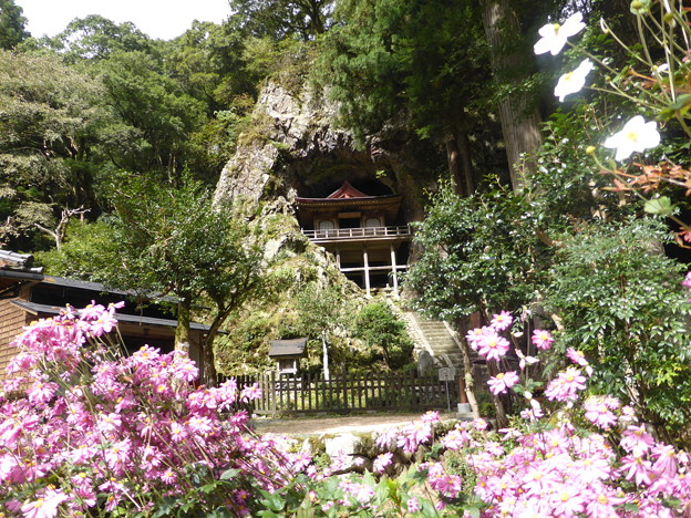 若桜 不動院岩屋堂