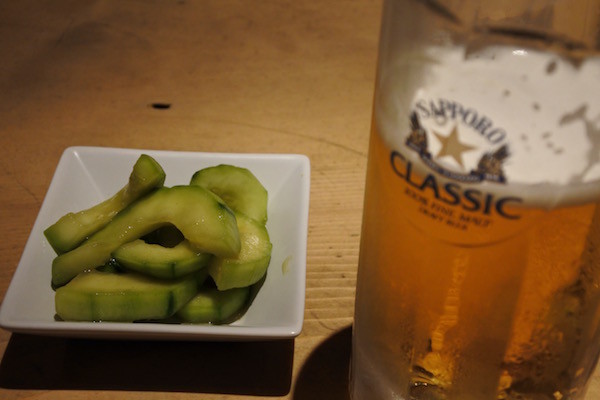 コリッとした歯触りの瓜って感じでおつまみ向きです