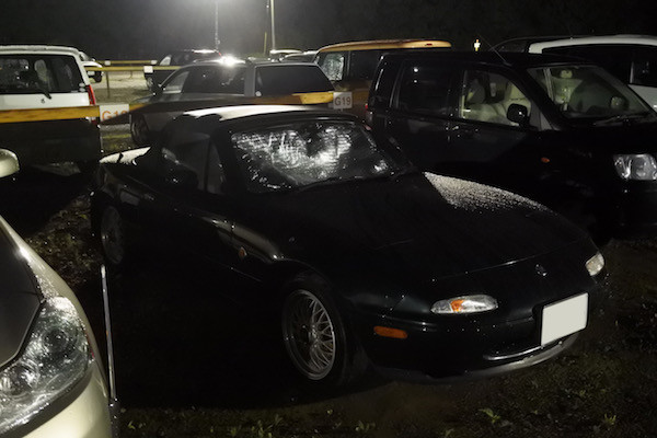 駐車場のVR-Bと再会