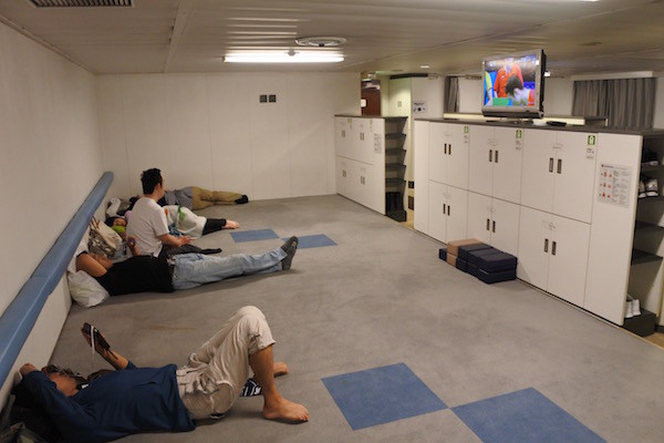 船室では睡眠を優先 船室では睡眠を優先