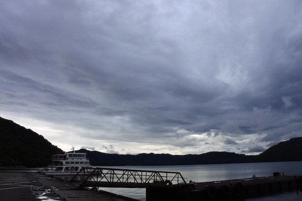 十和田湖では雨が上がってくれました 十和田湖では雨が上がってくれました